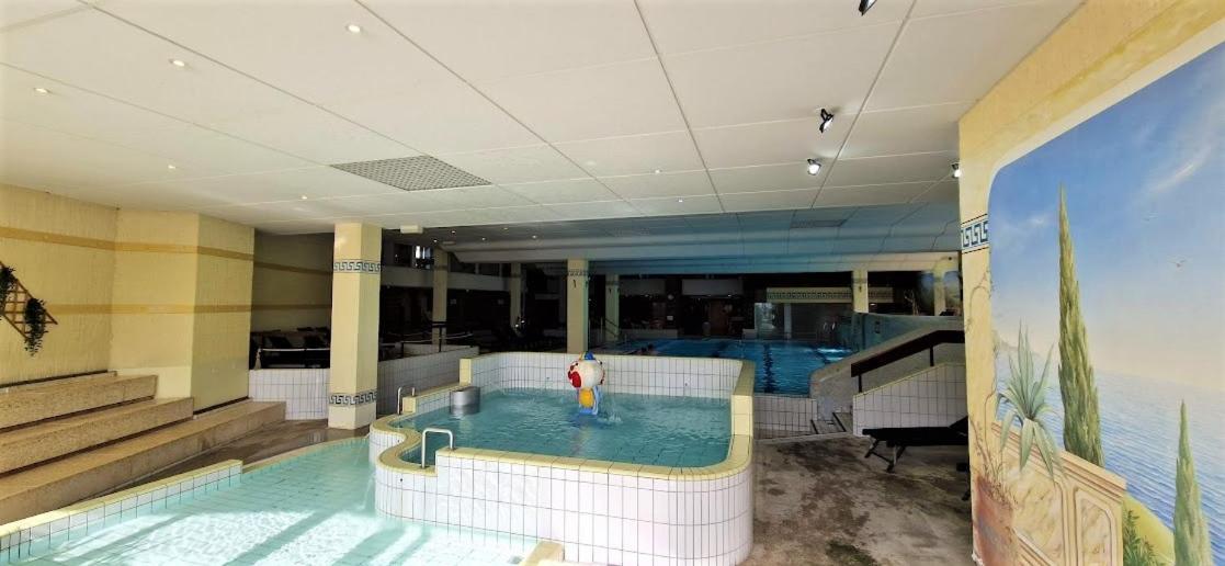 Pools, Sauna Und Balkon Mit Panoramablick Sankt Englmar Bagian luar foto